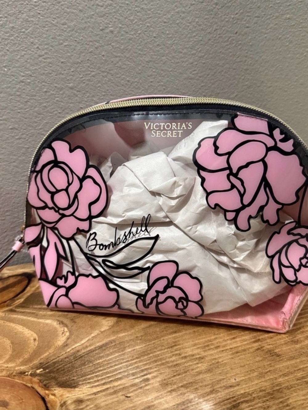 Victoria's Secret NWOT Bombshell Pink and Black Floral zipper case pouch